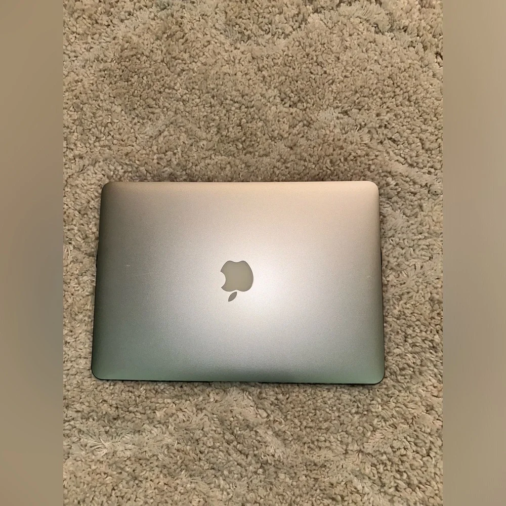 USED - Early 2015 Apple MacBook Air